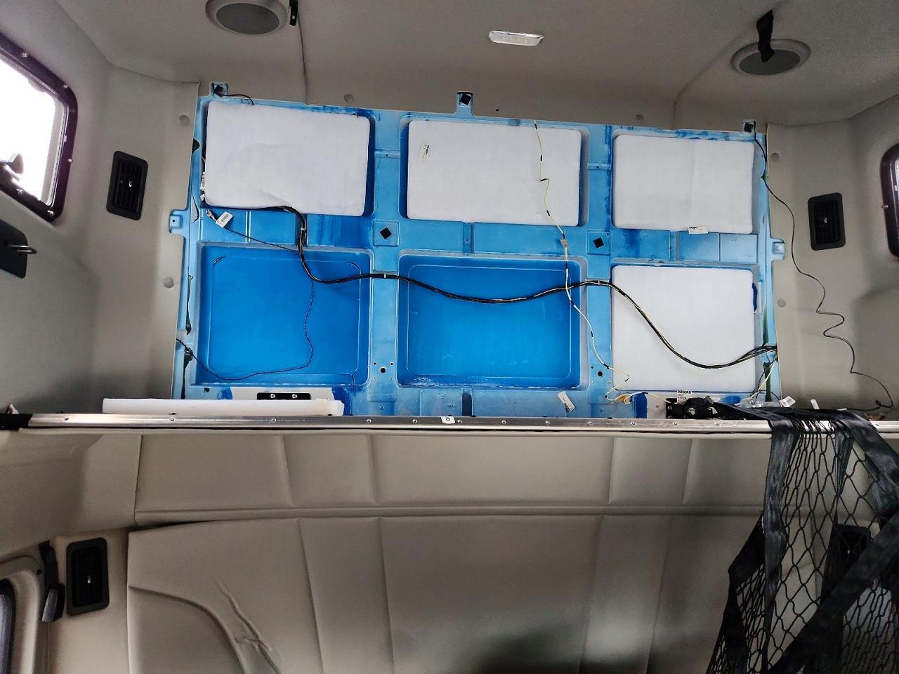 2025 Peterbilt 579-Semi Truck