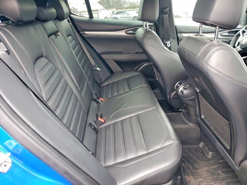2018 Alfa Romeo Stelvio ti Sport