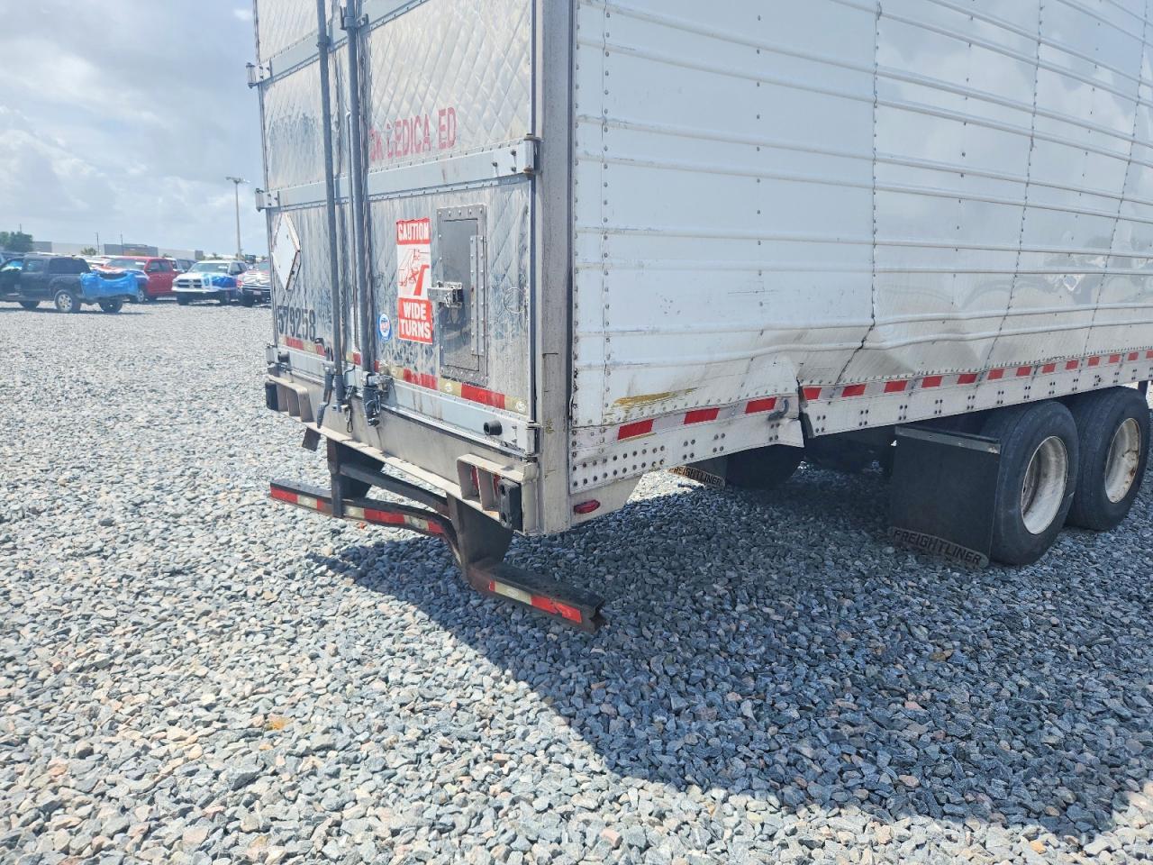 2014 Utility VS2RA Refrigerated Van Trailer