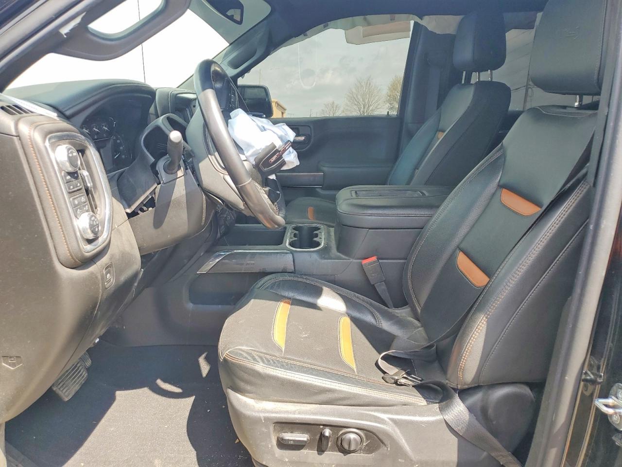 2021 GMC Sierra K1500 AT4
