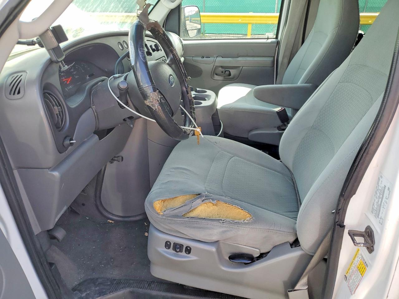 2008 Ford Econoline E350 Super Duty Wagon