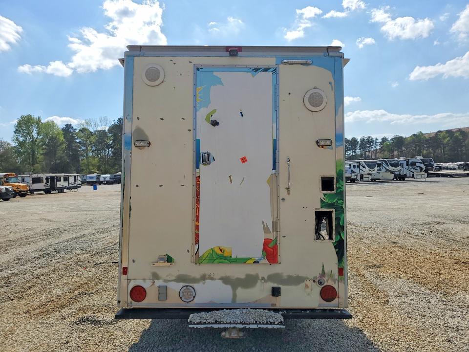 2013 Chev Express G3500