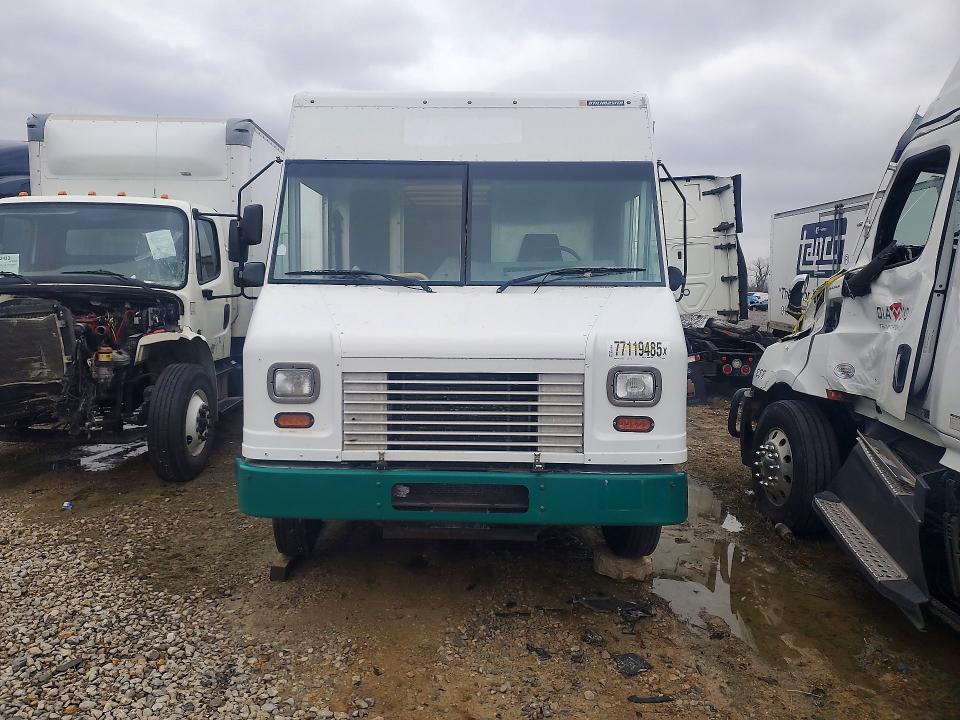2017 Ford F59 Delivery Truck