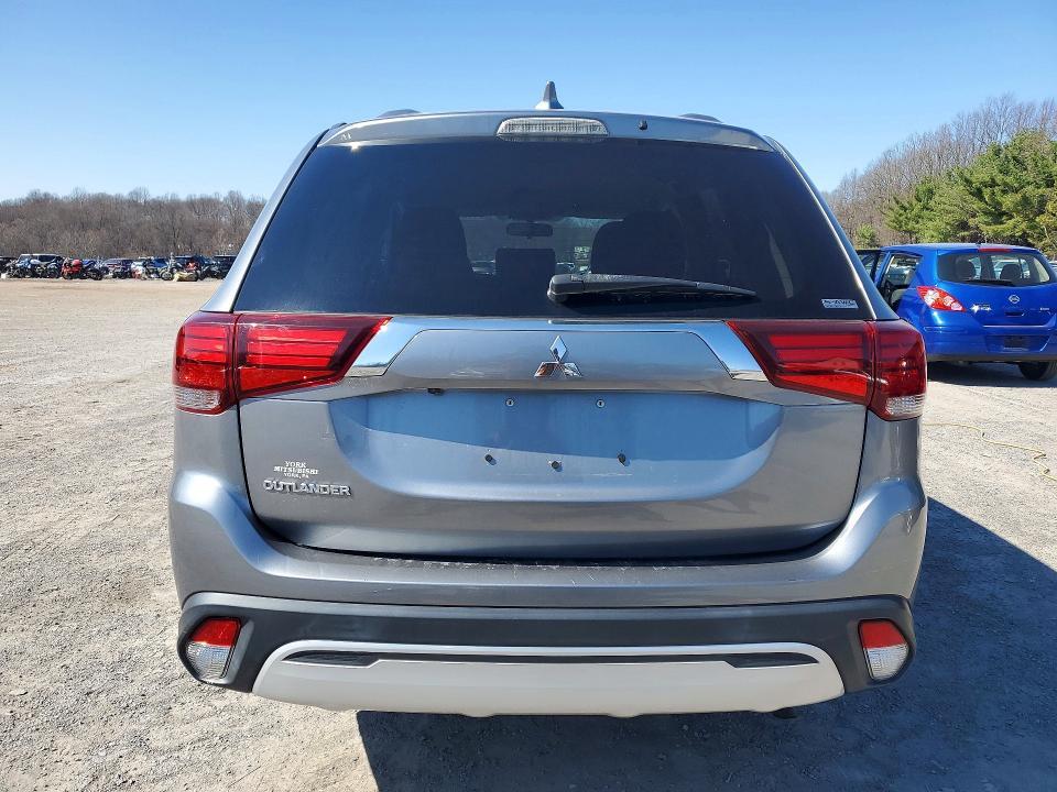 2020 Mitsubishi Outlander se