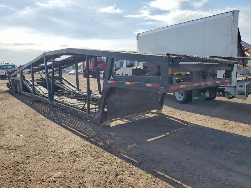 2002 Utility Trailer Mfg. 2002 Pleasant Valley Car Carrier
