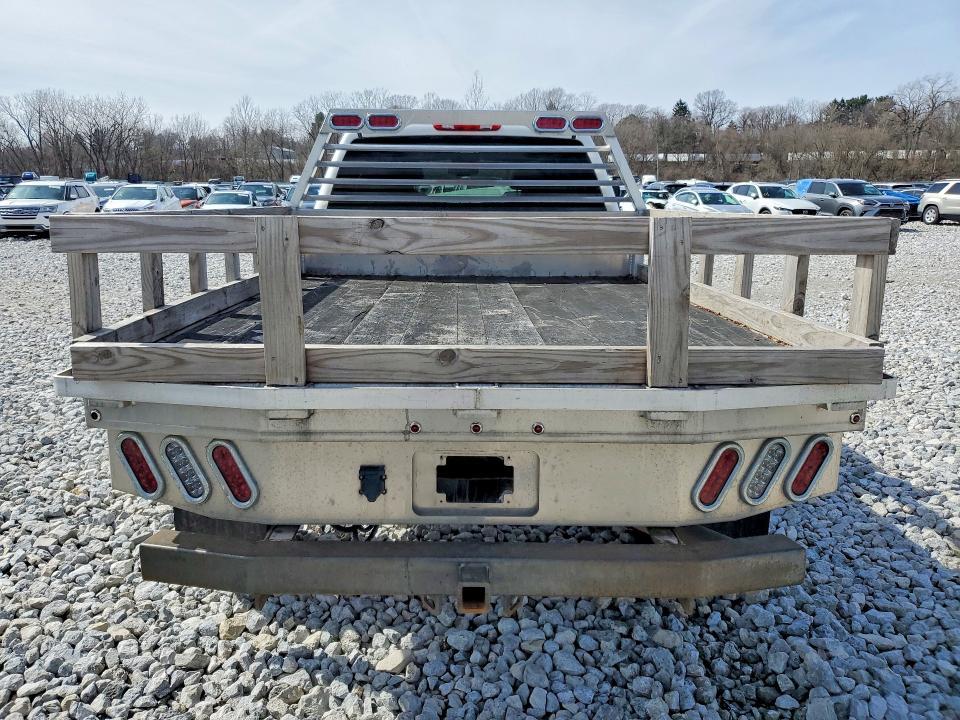 2007 Chev Rolet Silverado LT Flatbed Truck