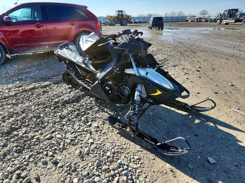 2021 Polaris Axys xcr pkg