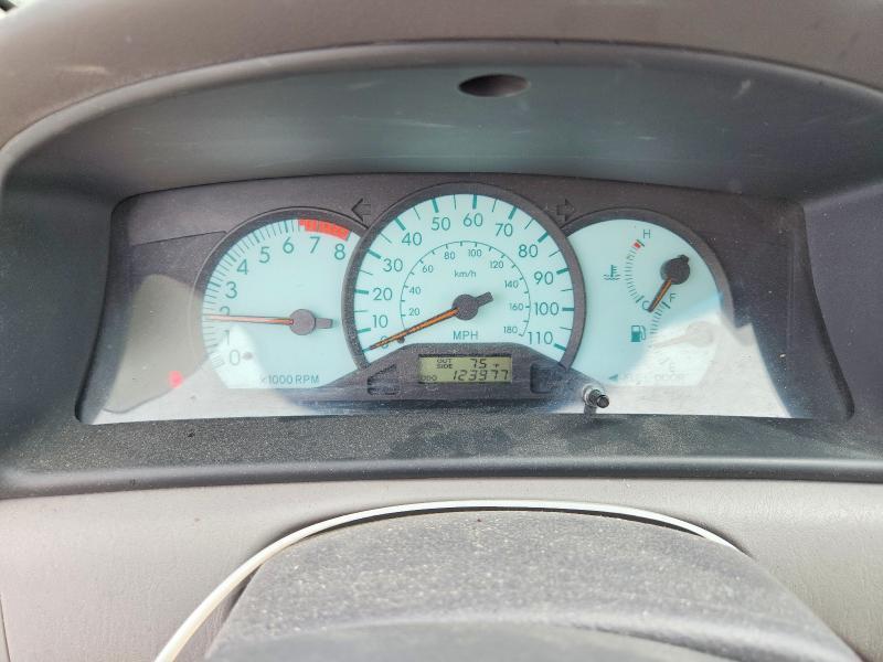 2004 Toyota Corolla le