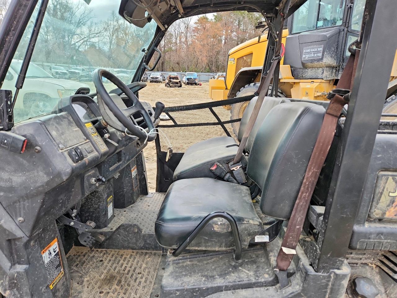 2019 John Deere XUV835M Utility Vehicle