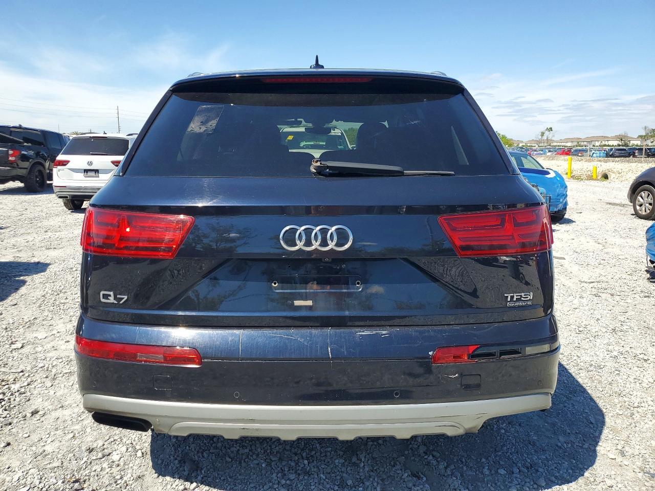 2017 Audi Q7 Premium Plus