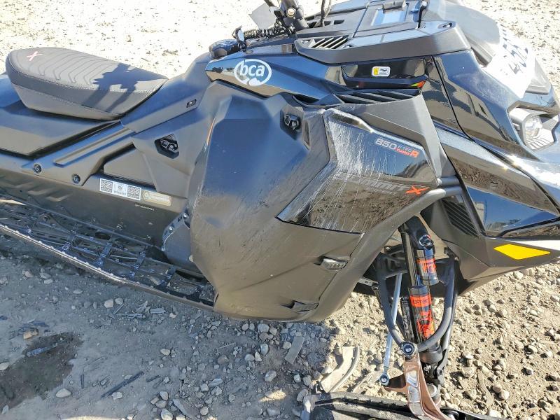 2024 Skidoo Snowmobile