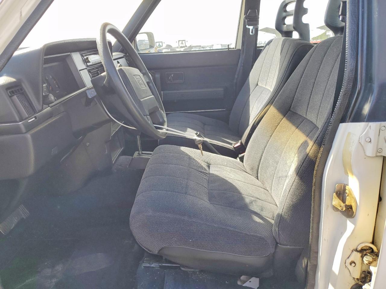 1990 Volvo 240 Base