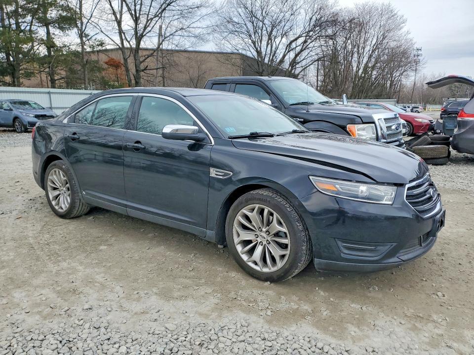 2019 Ford Taurus Limited