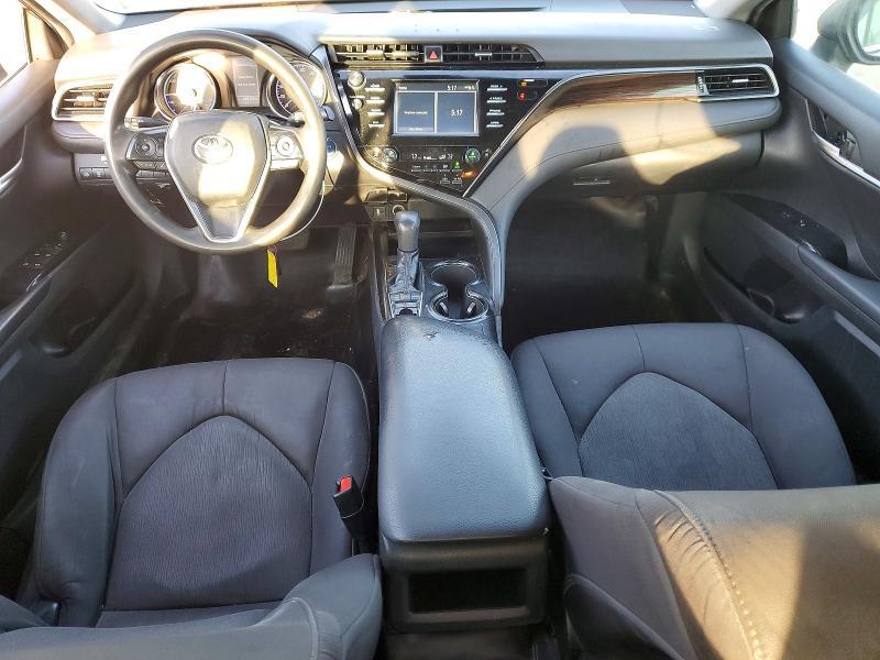 2019 Toyota Camry Hybrid le