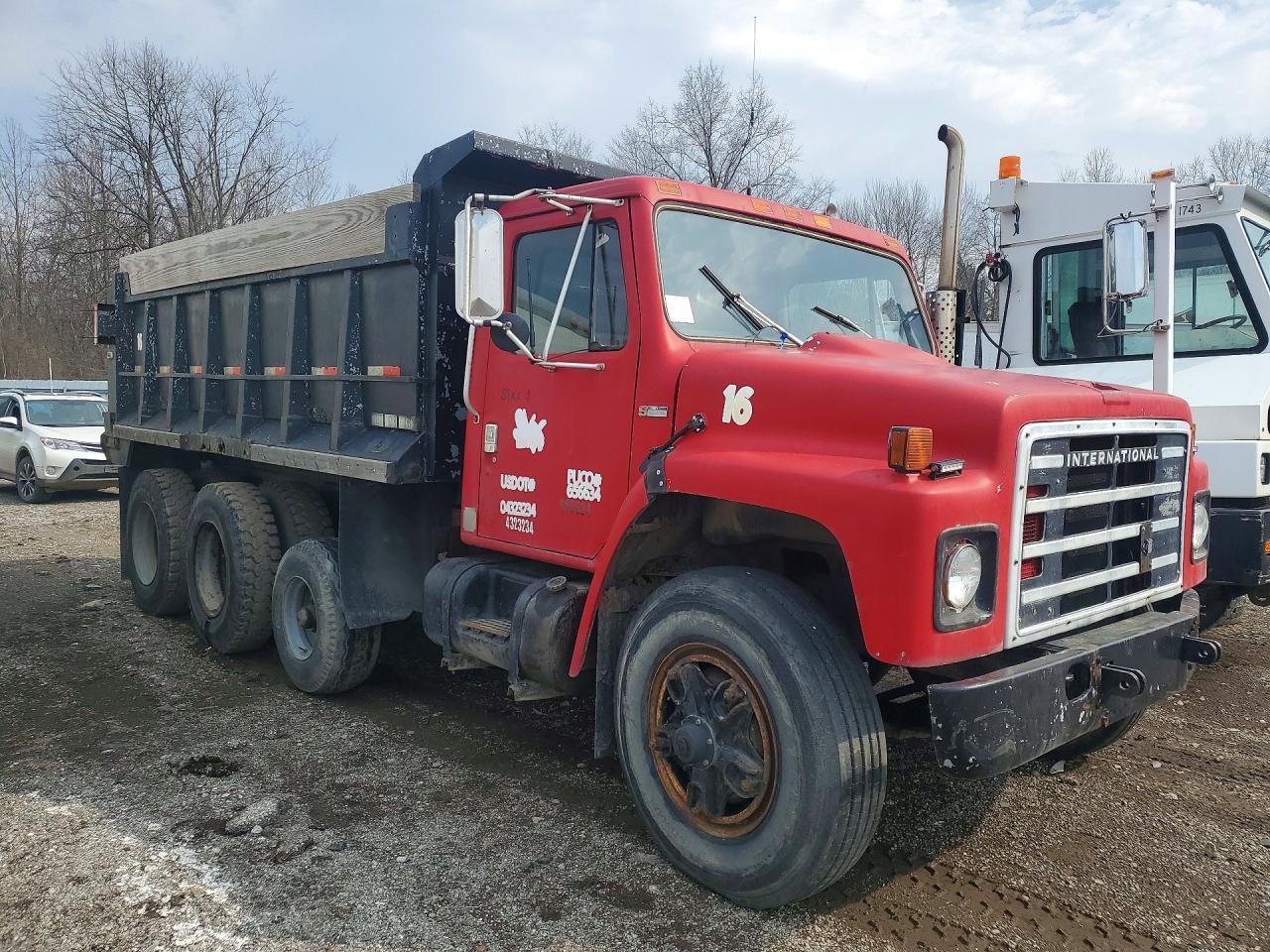 1982 International F1954 Dump Truck