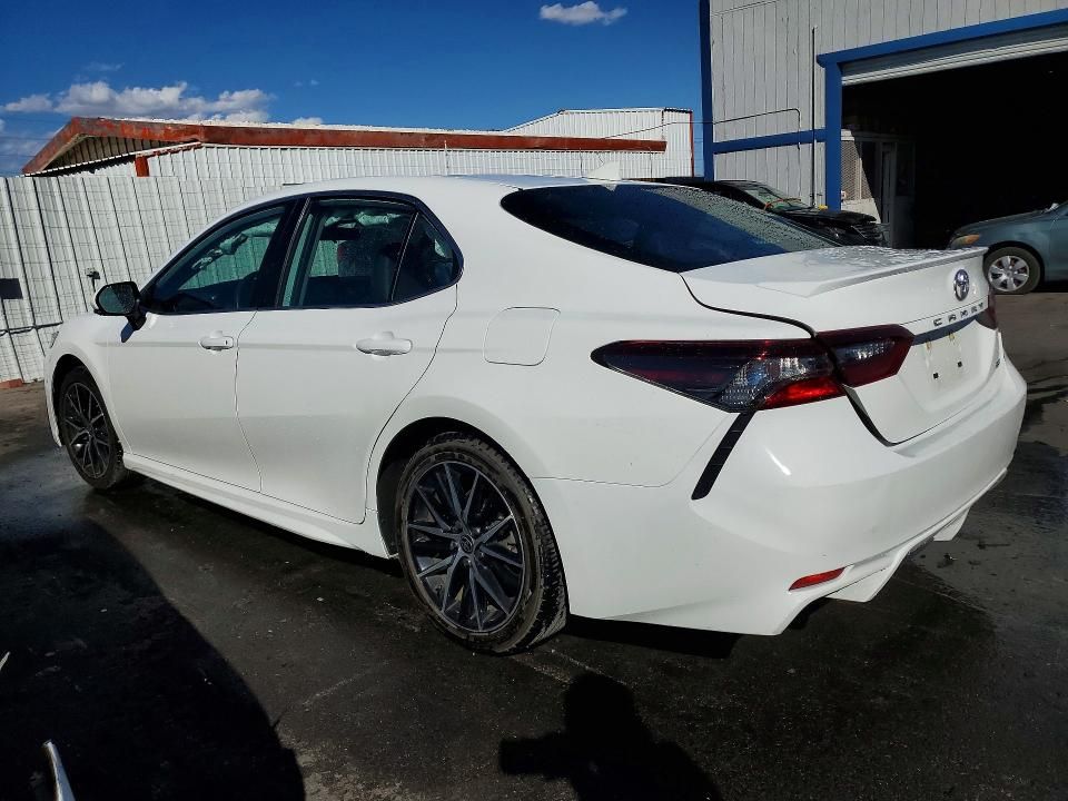 2024 Toyota Camry se