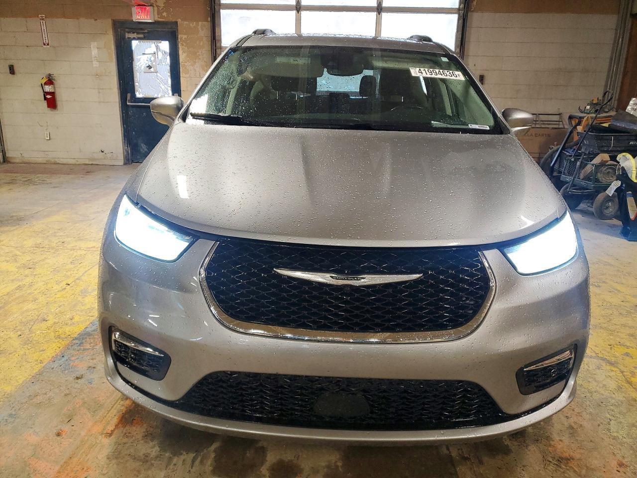 2021 Chrysler Pacifica Touring