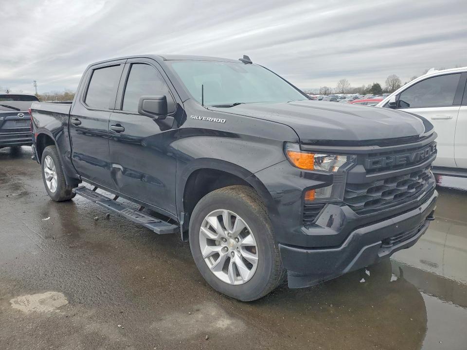 2022 Chevrolet Silverado K1500 Custom