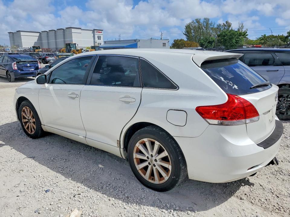 2012 Toyota Venza le