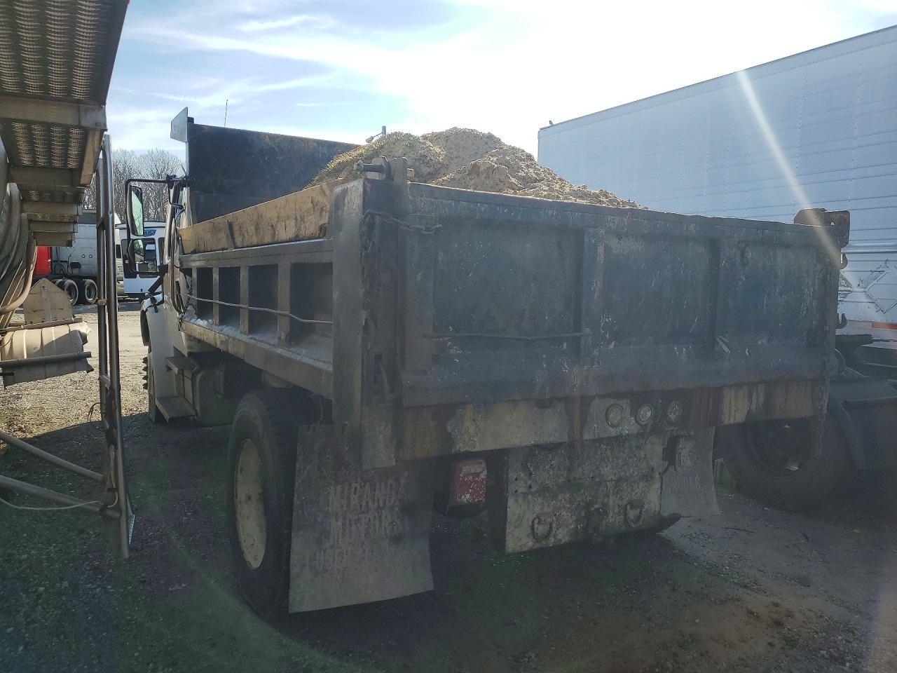 2005 Freightliner M2 106 Medium Duty