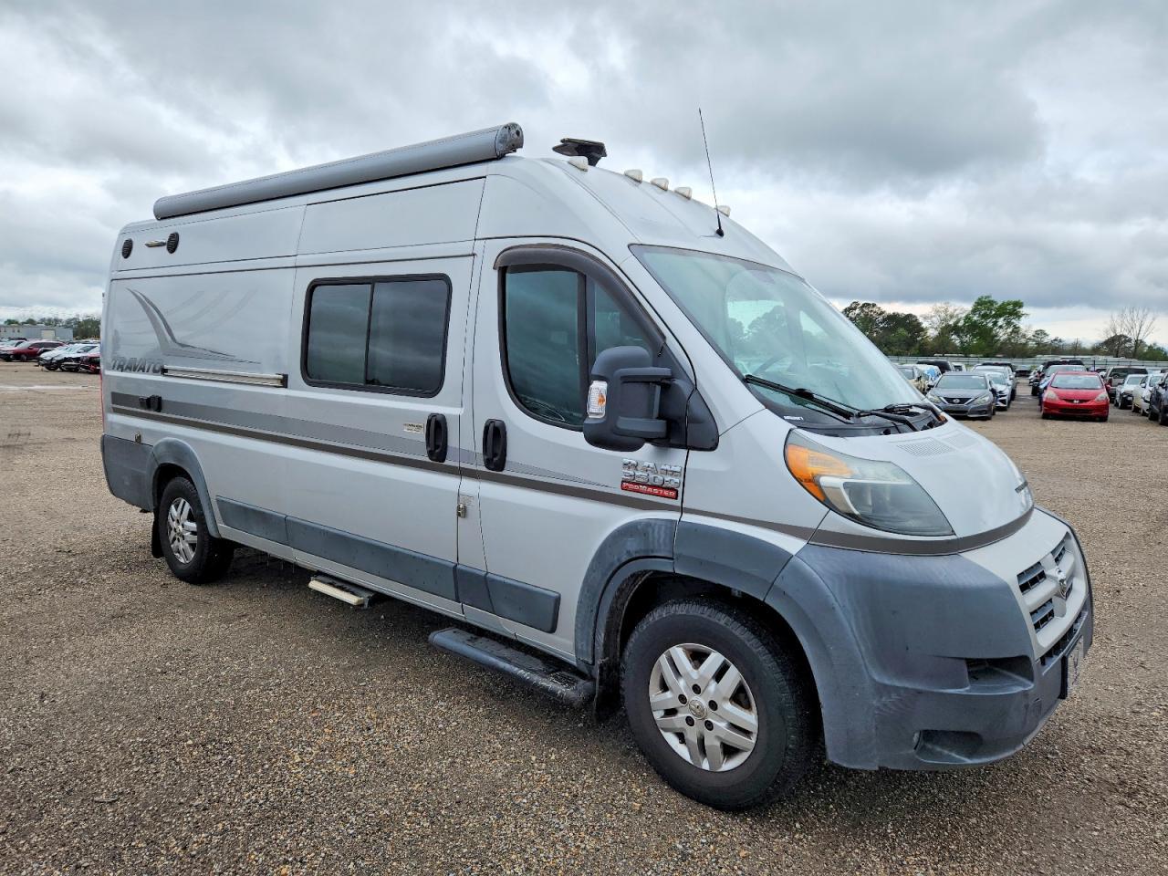 2014 Winnebago TRAVAO59GL