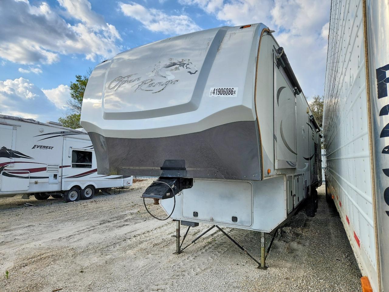 2011 Open Range Camper