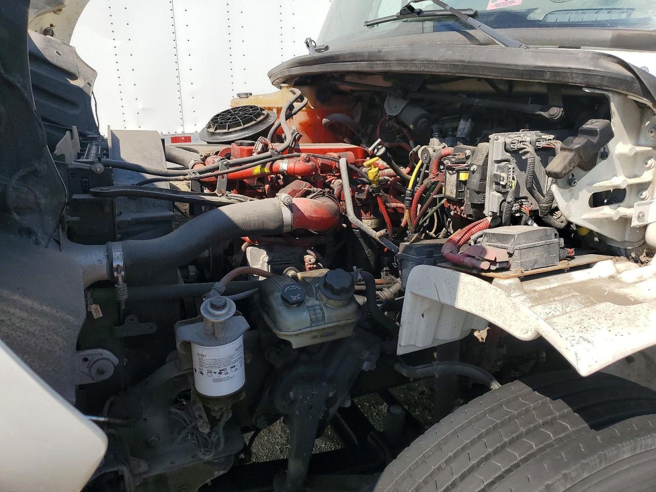 2016 Freightliner M2 106 MED-BOX Truck