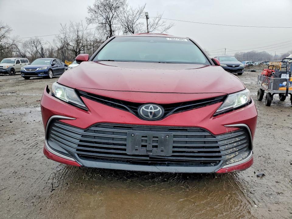 2022 Toyota Camry le