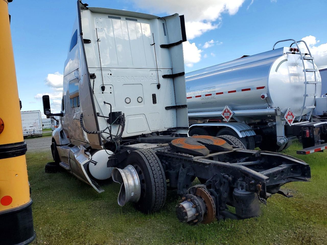 2020 International LT625 Semi Truck