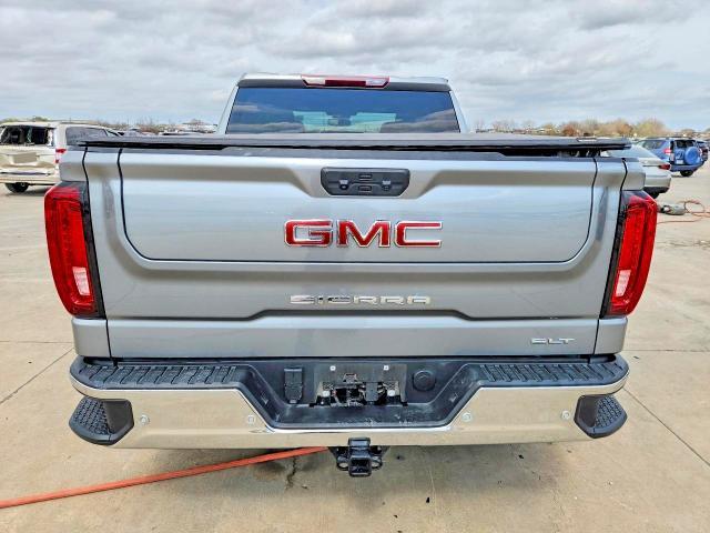 2025 GMC Sierra C1500 SLT