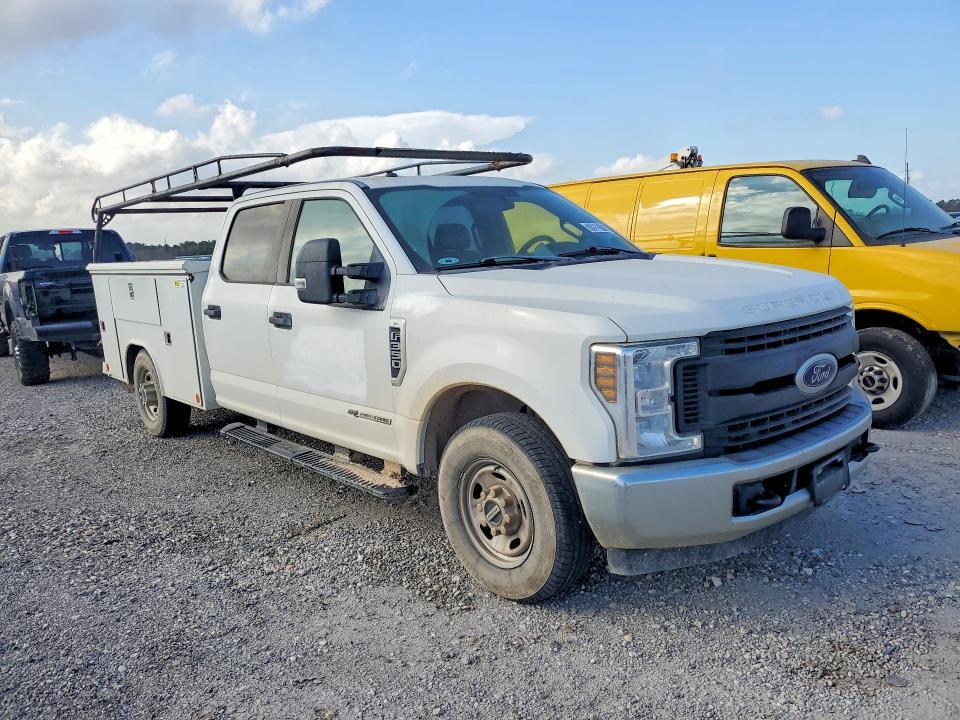 2019 Ford F350 Super Duty Utility / Service Truck