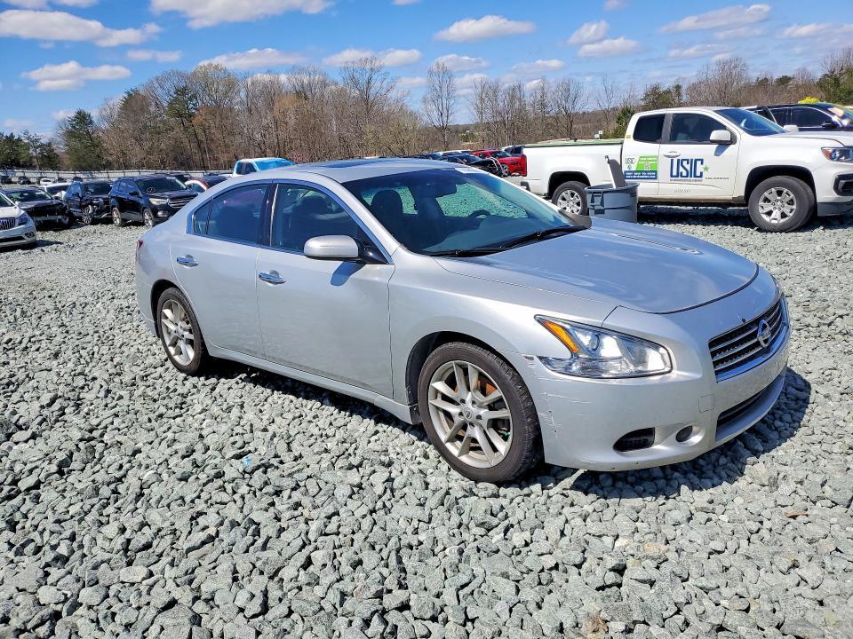 2010 Nissan Maxima 3.5 s