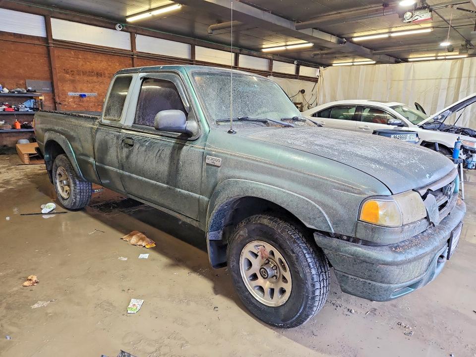 2001 Mazda B3000 cab Plus