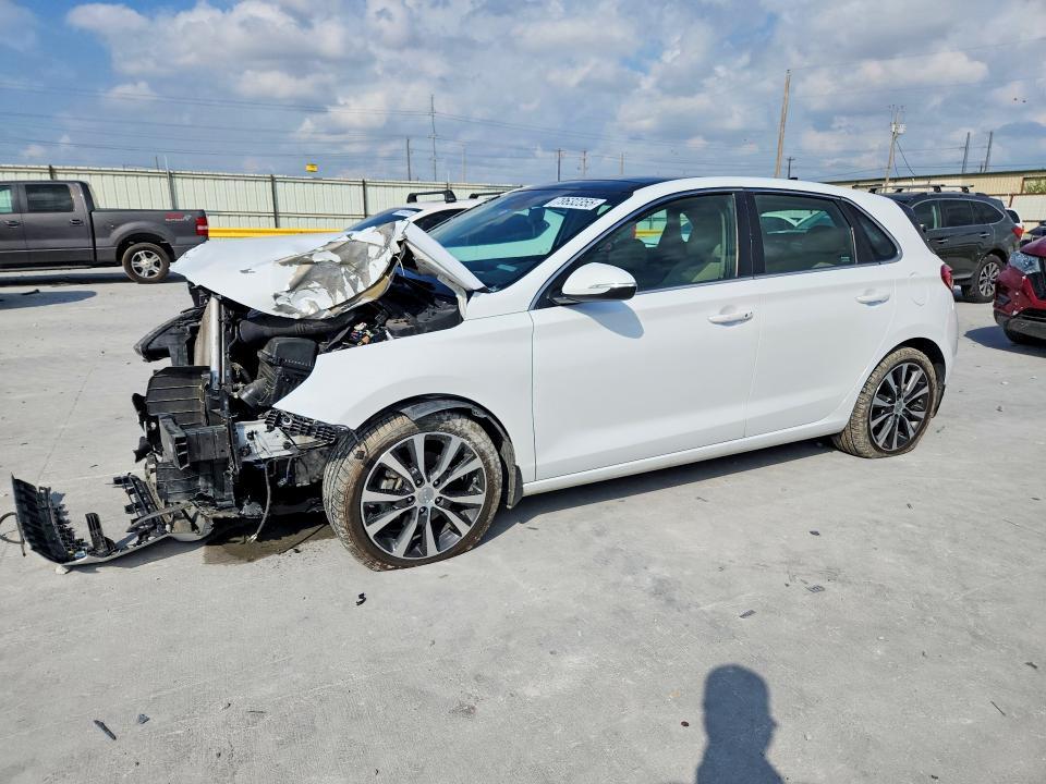 2020 Hyundai Elantra gt Base