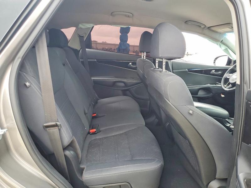 2018 KIA Sorento lx
