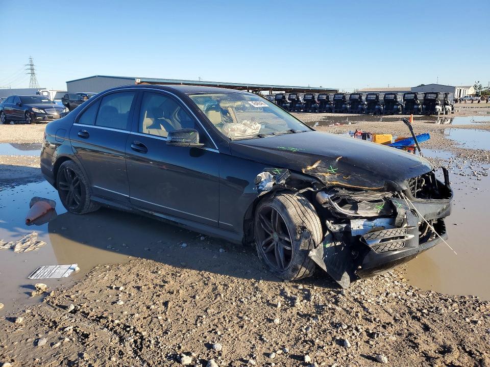 2013 Mercedes-Benz C 250