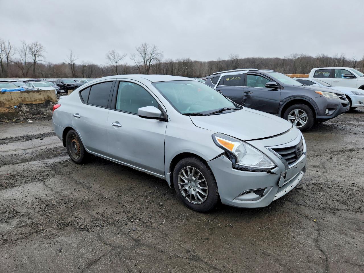 2015 Nissan Versa 1.6 sv
