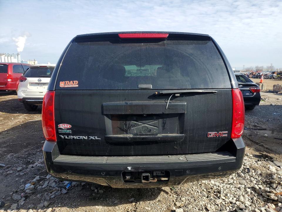 2011 GMC Yukon xl K1500 slt