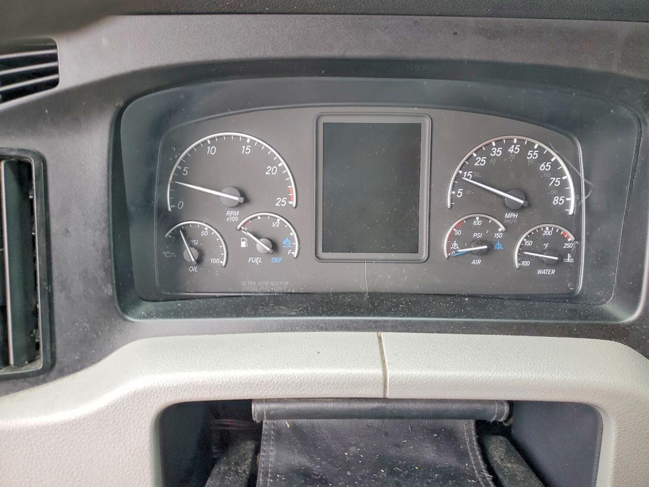 2021 Freightliner Cascadia 126