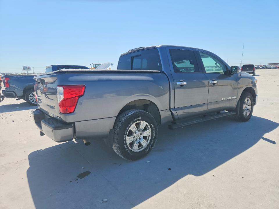 2018 Nissan Titan SV