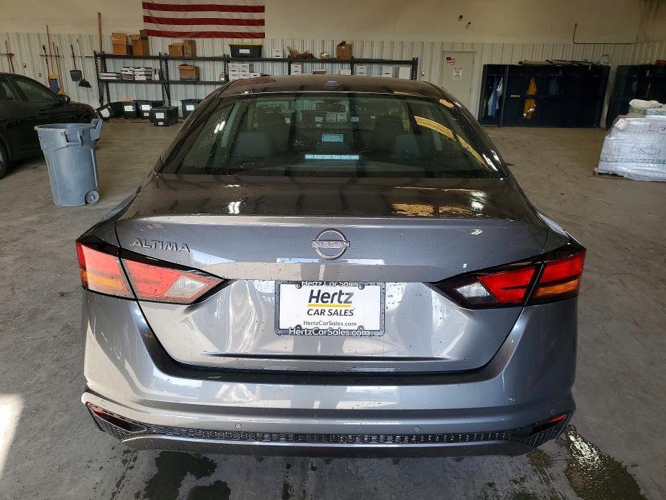 2025 Nissan Altima 2.5 sv