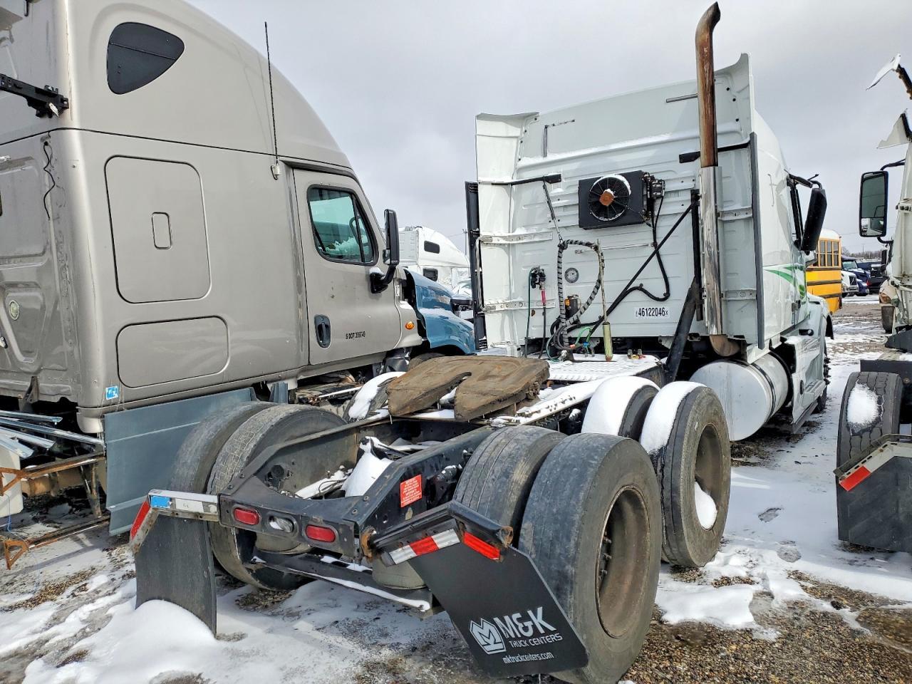 2018 Volvo VN VNL-Semi Truck