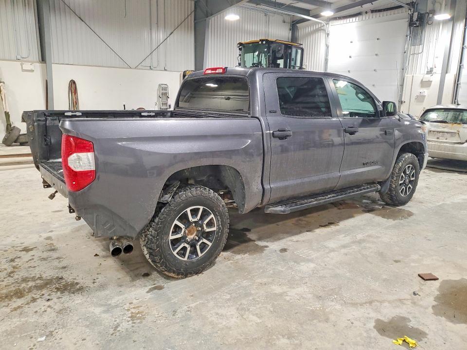 2018 Toyota Tundra SR5