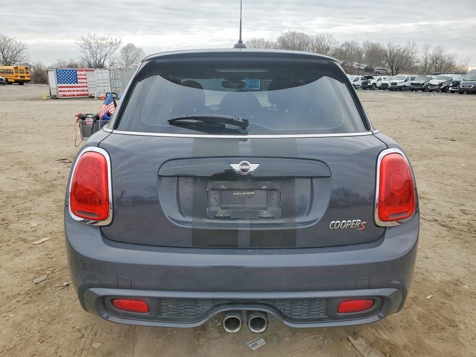 2016 Mini Cooper s