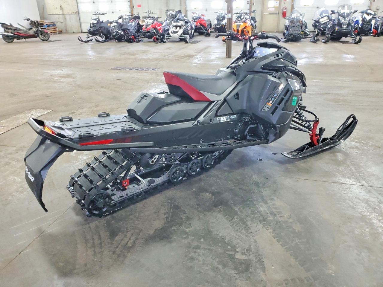 2025 Can-Am 2025 SKI-DOO Snowmobile