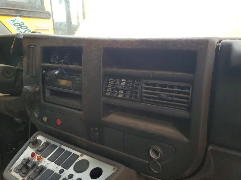 2012 Chevrolet 2012 Collins Bantam G3500-school bus