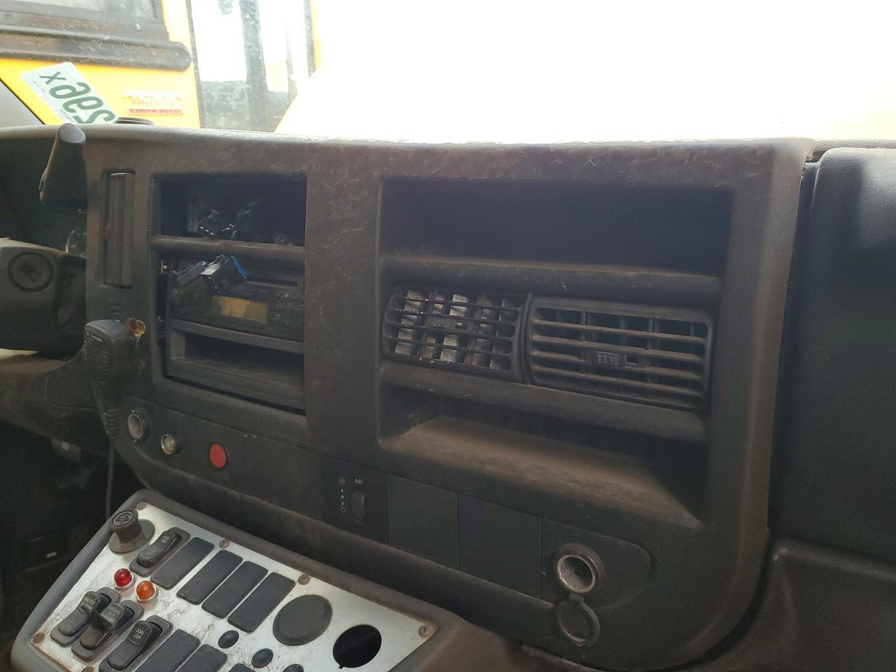 2012 Chevrolet 2012 Collins Bantam G3500-School Bus