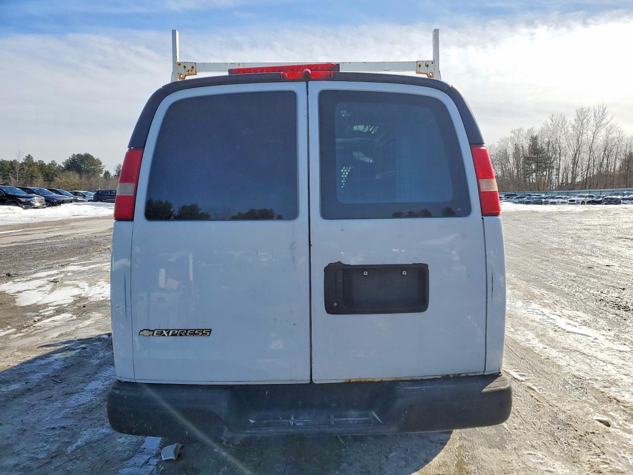 2011 Chevrolet Express 2500 Cargo Utility / Service Van