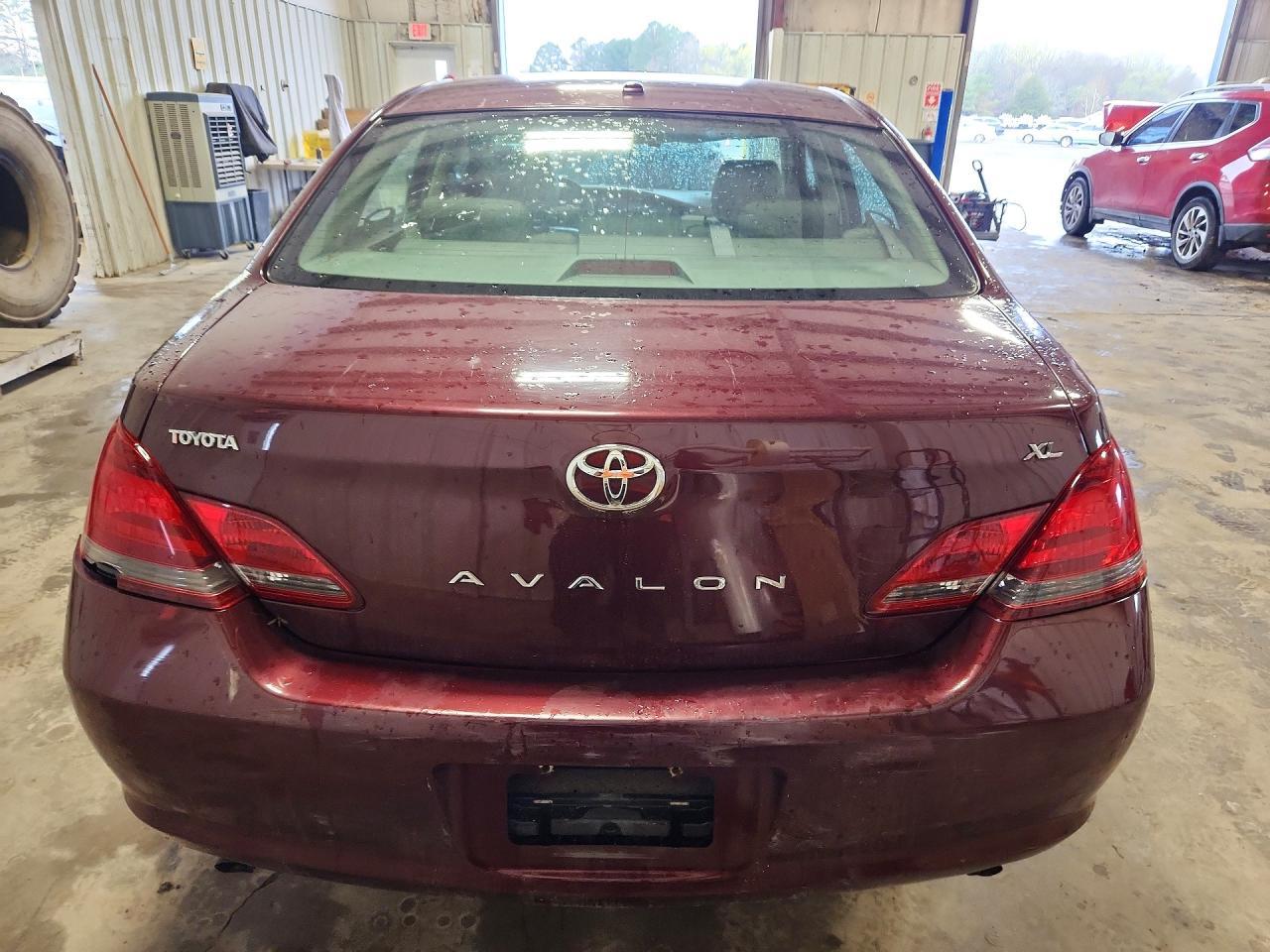 2009 Toyota Avalon xl