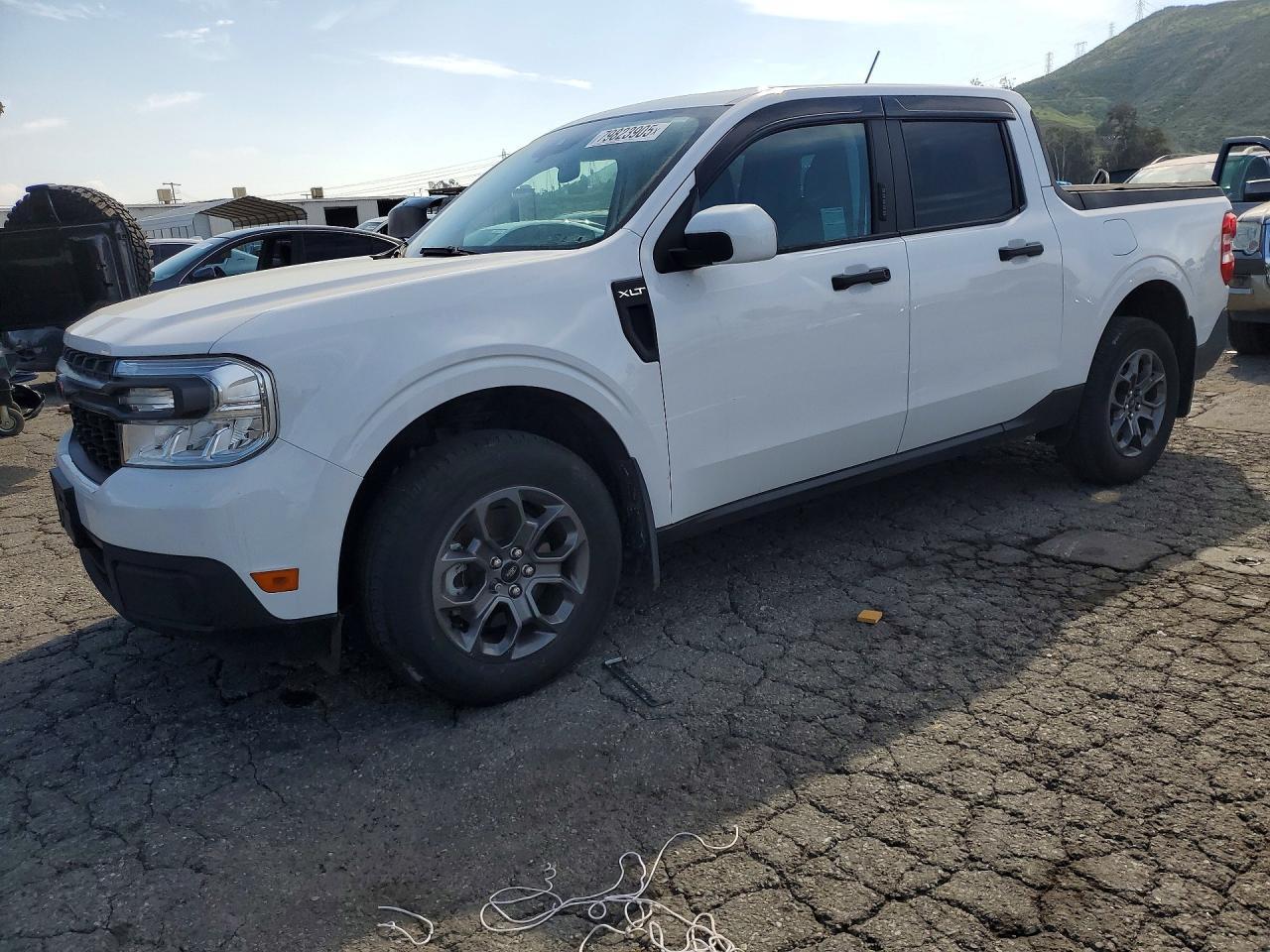 2022 Ford Maverick XL